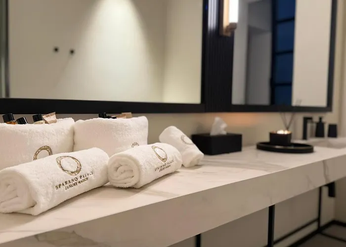 Sparano Palace - Luxury Maison Hotel Bari