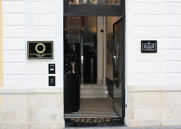 Sparano Palace - Luxury Maison 호텔 바리